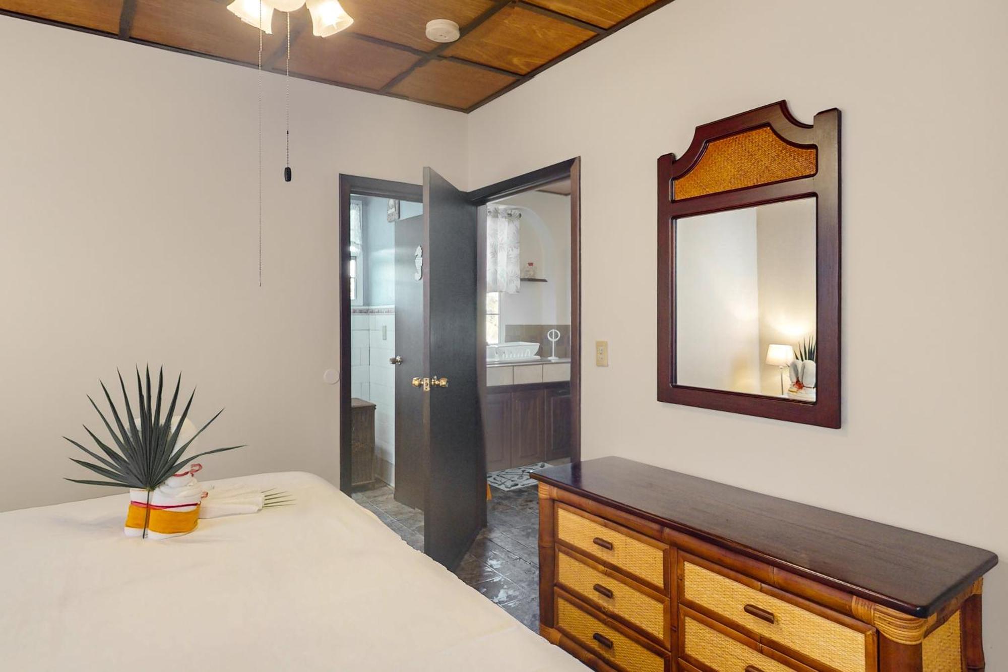 Hummingbird Home Suites San Pedro  Zimmer foto